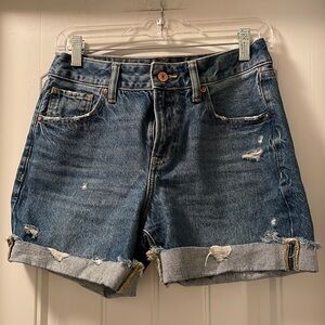 Relaxed MIDI distressed Jean shorts